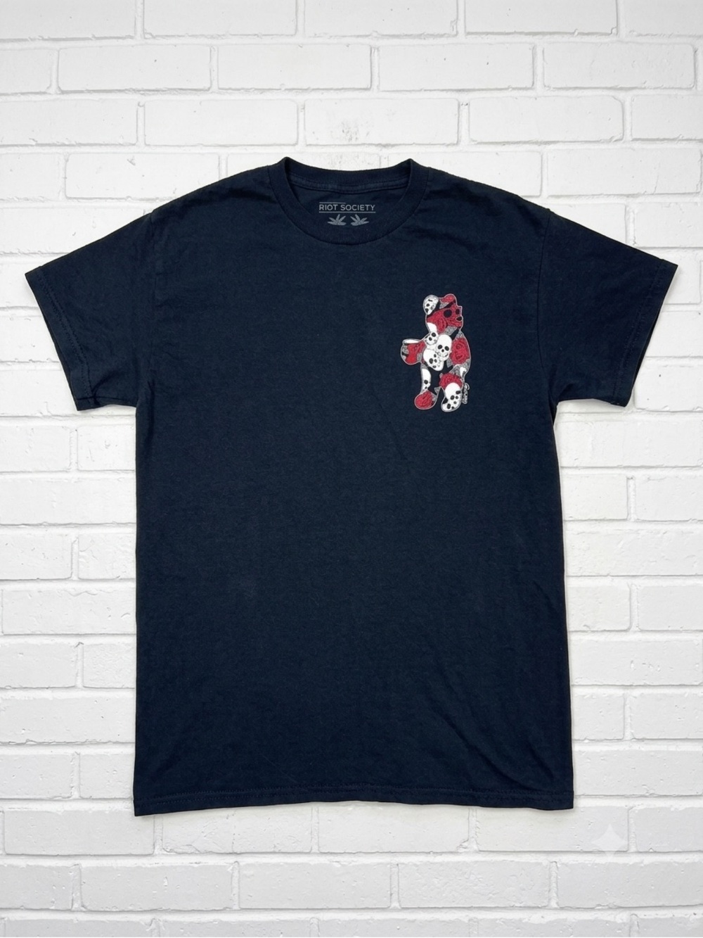 Riot Society Mens Black Skull Roses Graphic Teddy Bear T-Shirt Size Small S Tee